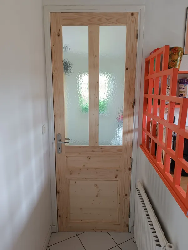 Porte en bois massif