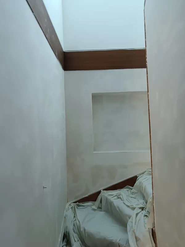 Réparation de mur dans une trémie d'escalier, photo 6
