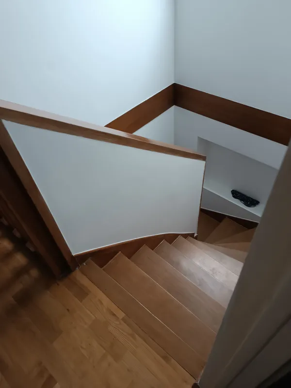 Réparation de mur dans une trémie d'escalier, photo 13