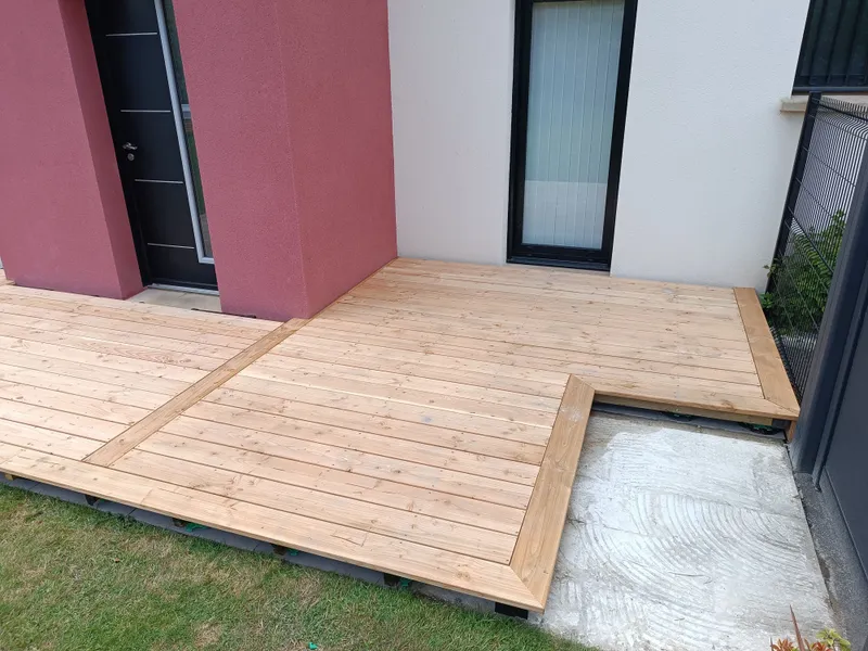 Terrasse en bois sur plots, photo 3